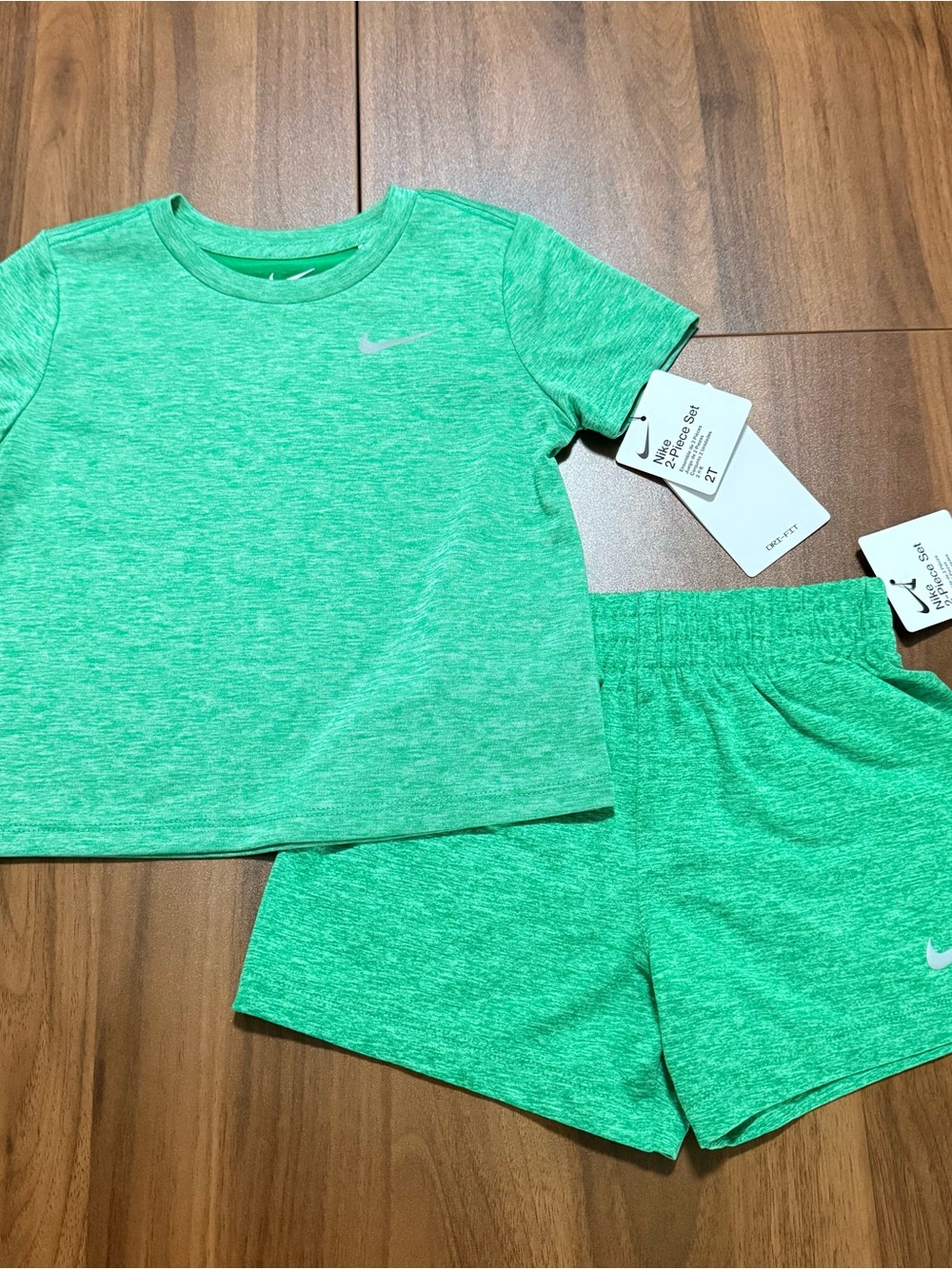 Nike Boys Shirt and Shorts Size 2T New